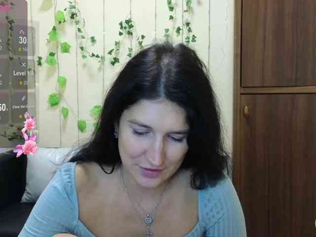 AliannaSoloKisses webcam