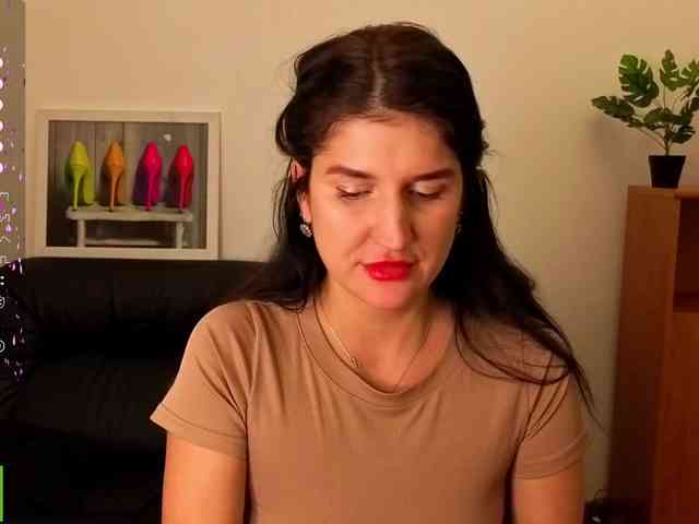 AliannaSoloKisses webcam