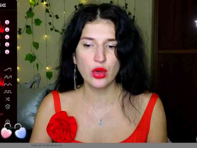 AliannaSoloKisses webcam