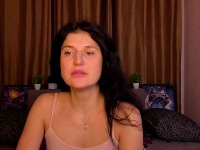 AliannaSoloKisses webcam