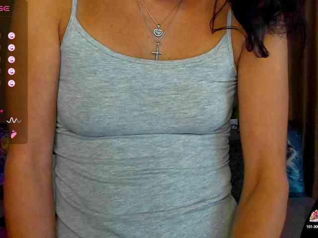 AliannaSoloKisses webcam