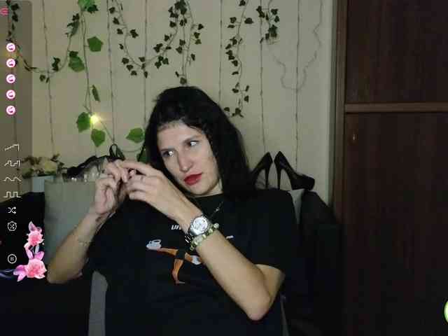 AliannaSoloKisses webcam