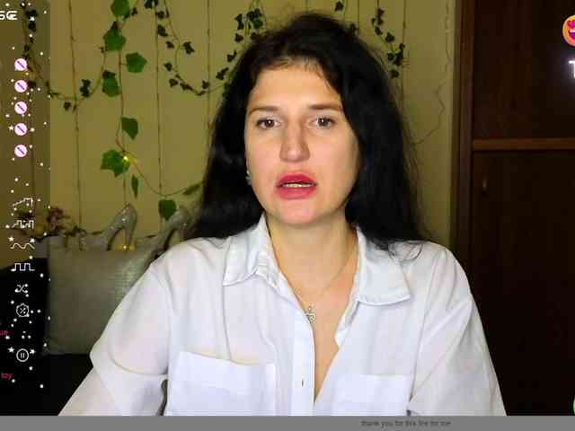 AliannaSoloKisses webcam