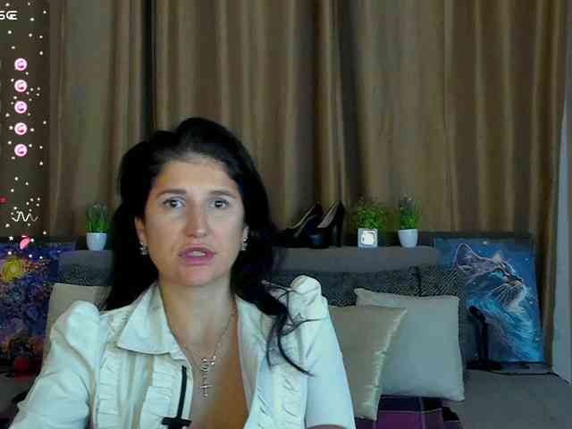 AliannaSoloKisses webcam