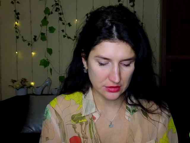 AliannaSoloKisses webcam