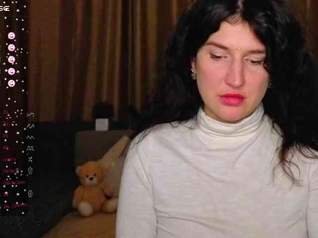 AliannaSoloKisses webcam