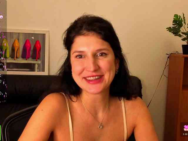 AliannaSoloKisses webcam