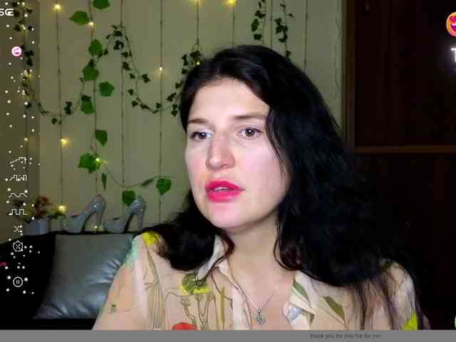 AliannaSoloKisses webcam