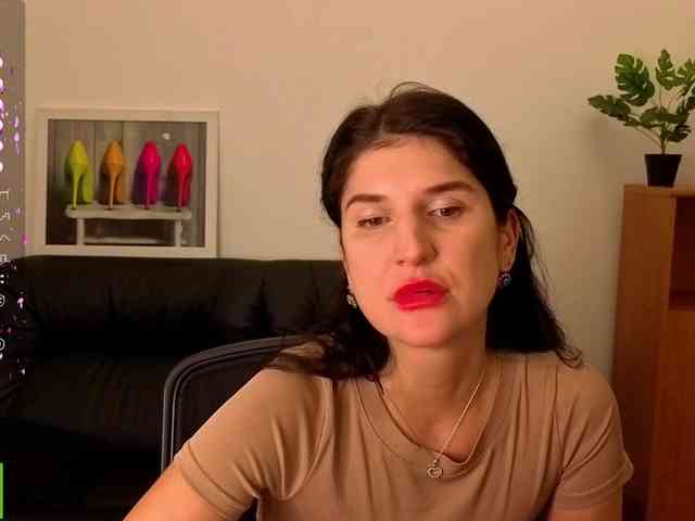 AliannaSoloKisses webcam