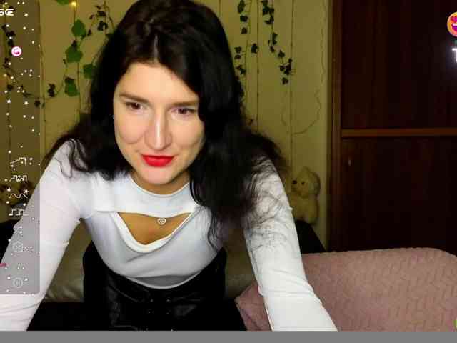 AliannaSoloKisses webcam