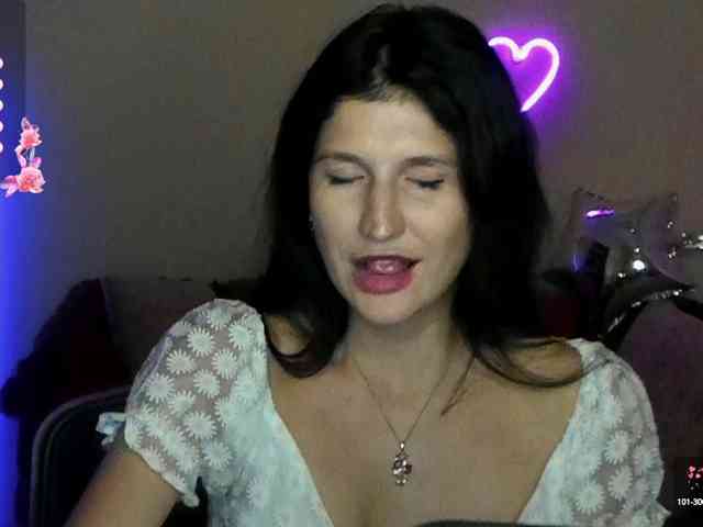 AliannaSoloKisses webcam