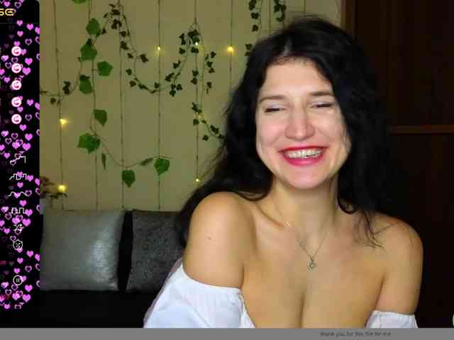 AliannaSoloKisses webcam