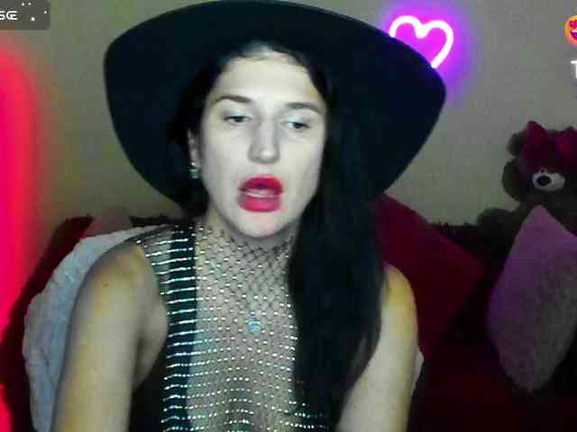 AliannaSoloKisses webcam