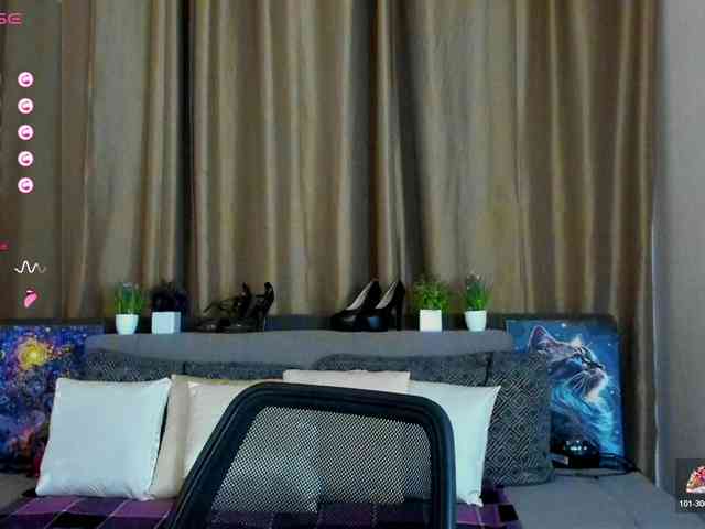 AliannaSoloKisses webcam