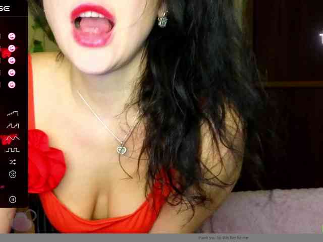 AliannaSoloKisses webcam