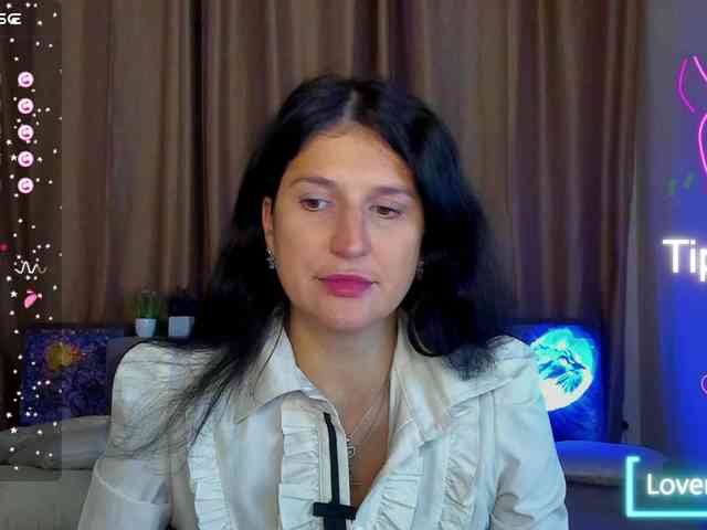 AliannaSoloKisses webcam