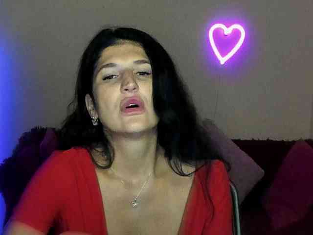 AliannaSoloKisses webcam