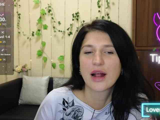 AliannaSoloKisses webcam