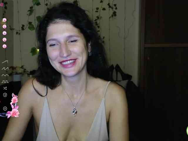 AliannaSoloKisses webcam