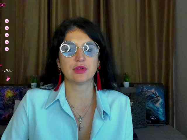AliannaSoloKisses webcam