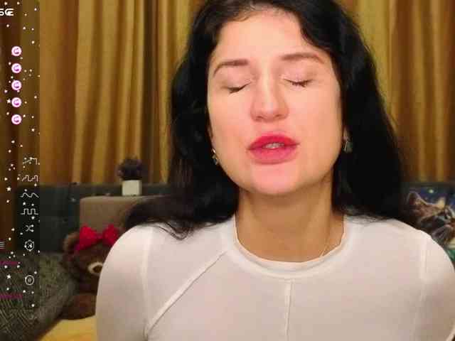 AliannaSoloKisses webcam