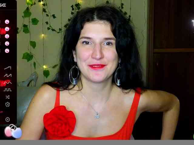 AliannaSoloKisses webcam