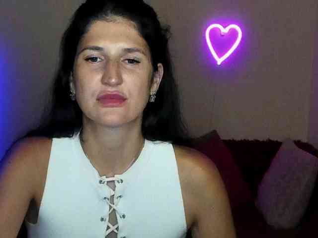 AliannaSoloKisses webcam