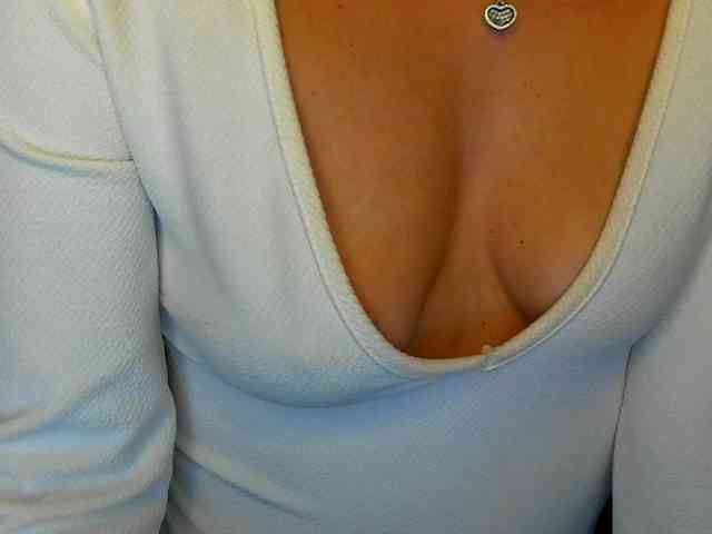 AliannaSoloKisses webcam