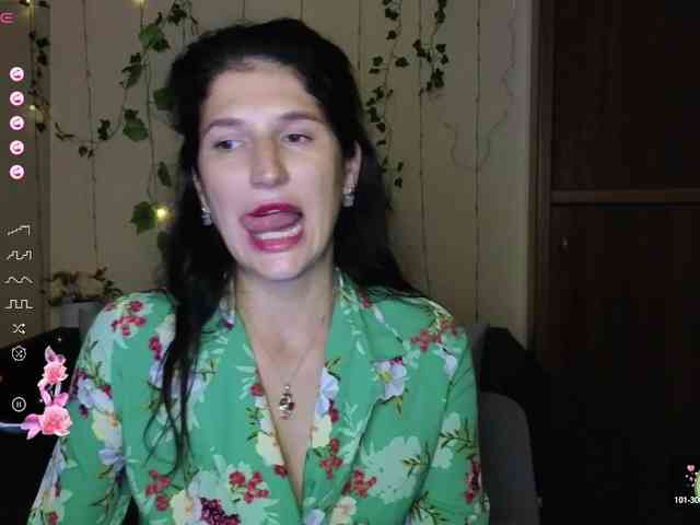 AliannaSoloKisses webcam