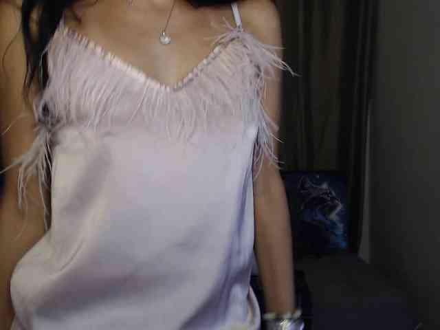 AliannaSoloKisses webcam