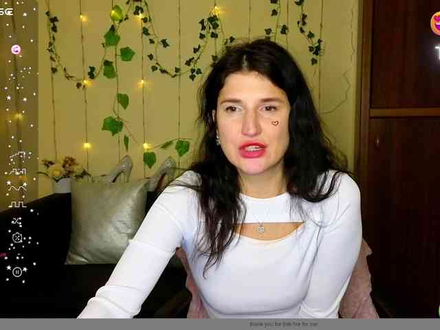 AliannaSoloKisses webcam