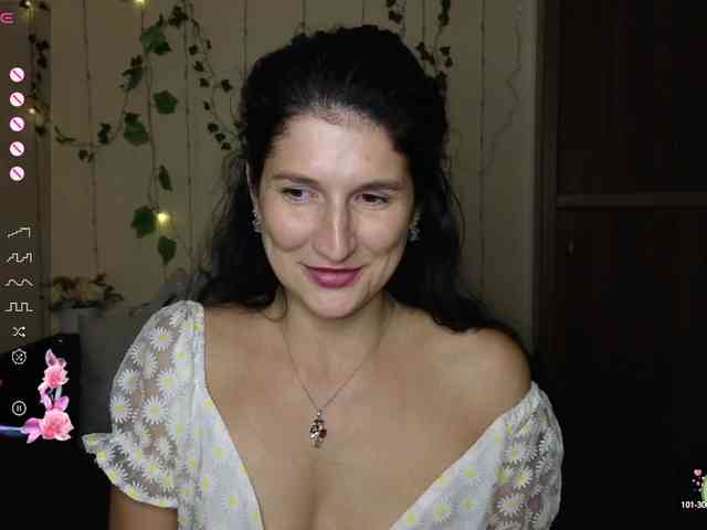 AliannaSoloKisses webcam