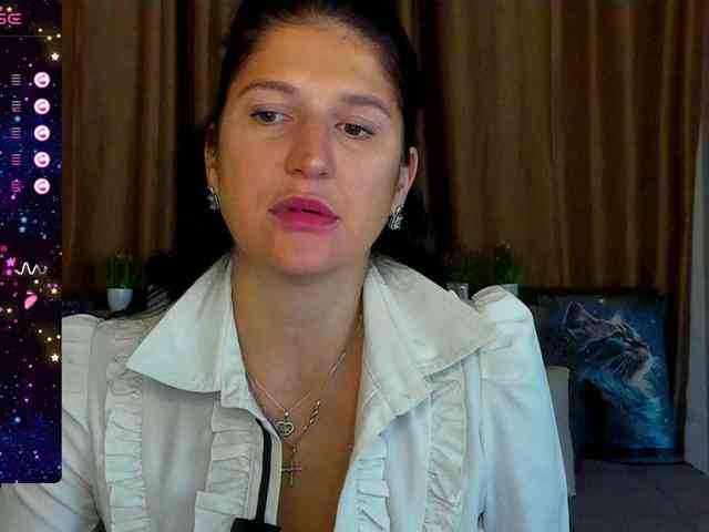 AliannaSoloKisses webcam