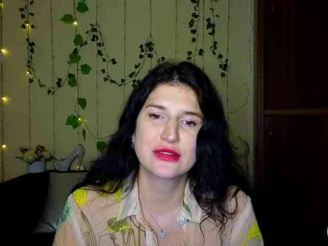 AliannaSoloKisses webcam