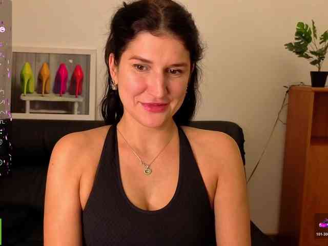 AliannaSoloKisses webcam