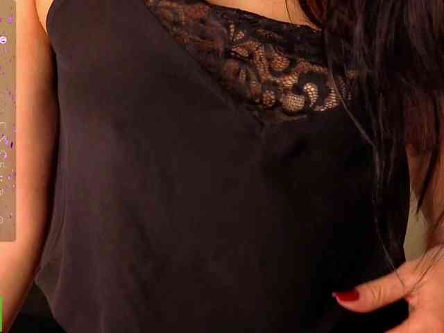 AliannaSoloKisses webcam