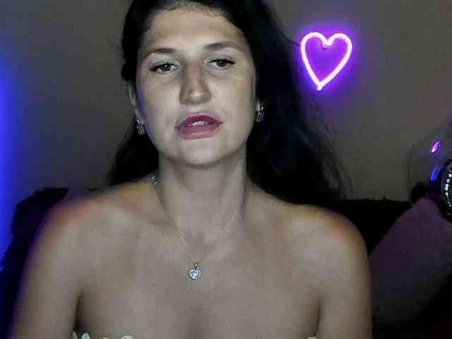 AliannaSoloKisses webcam