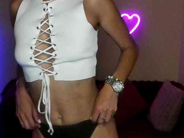 AliannaSoloKisses webcam