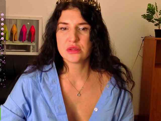 AliannaSoloKisses webcam