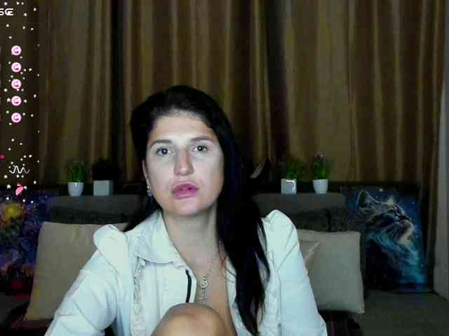 AliannaSoloKisses webcam