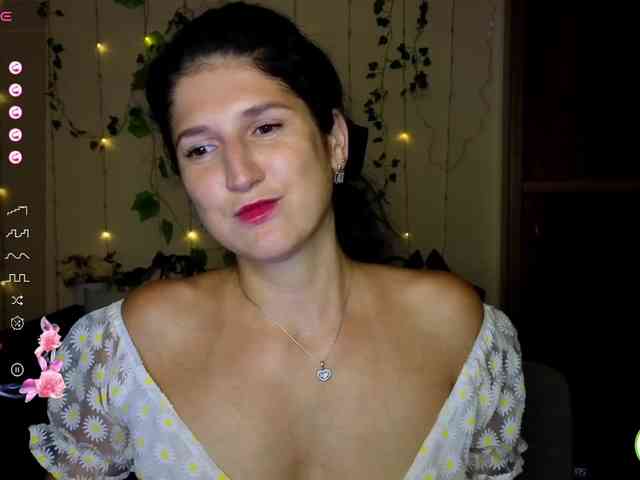 AliannaSoloKisses webcam