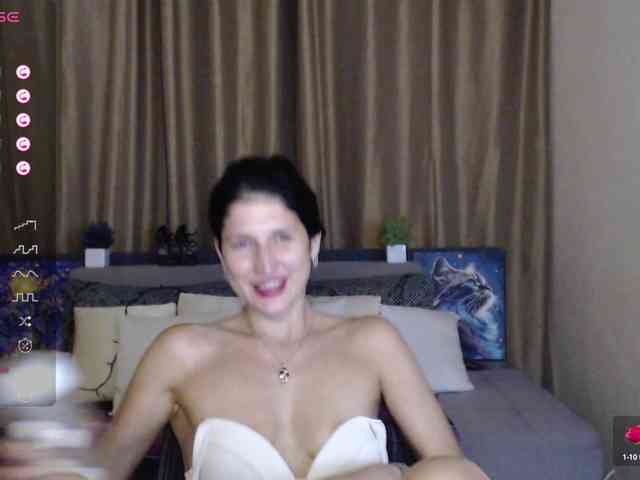 AliannaSoloKisses webcam