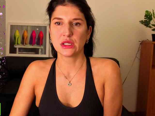 AliannaSoloKisses webcam