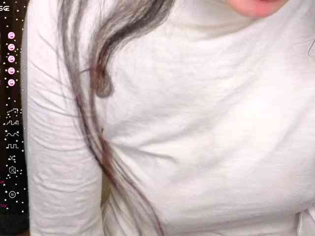 AliannaSoloKisses webcam