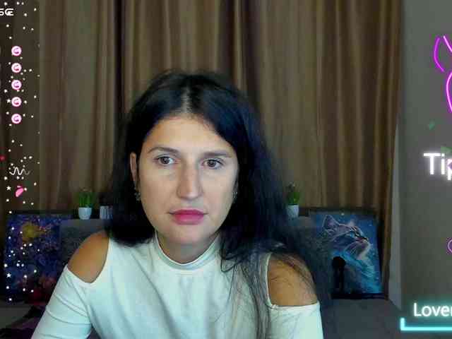 AliannaSoloKisses webcam