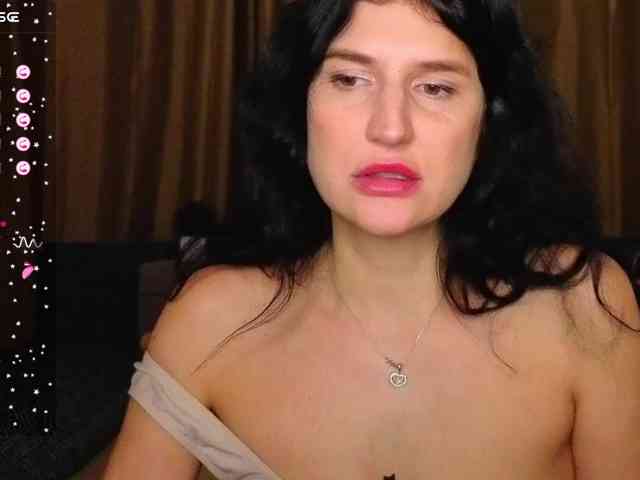 AliannaSoloKisses webcam