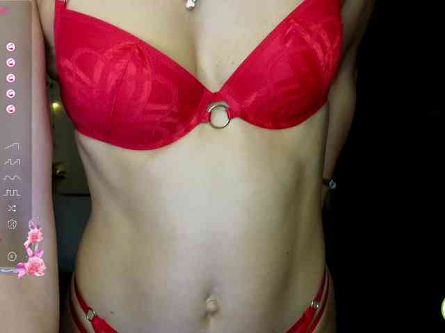 AliannaSoloKisses webcam