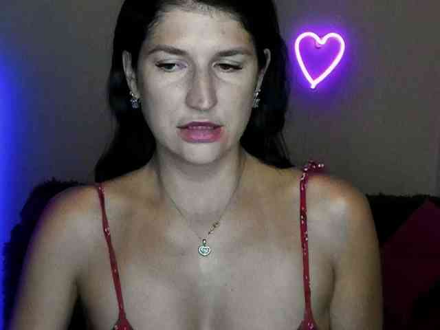 AliannaSoloKisses webcam