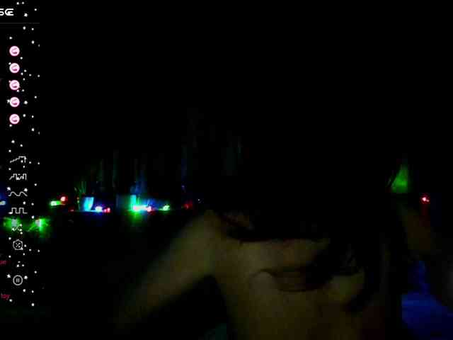 AliannaSoloKisses webcam