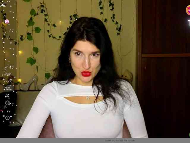 AliannaSoloKisses webcam